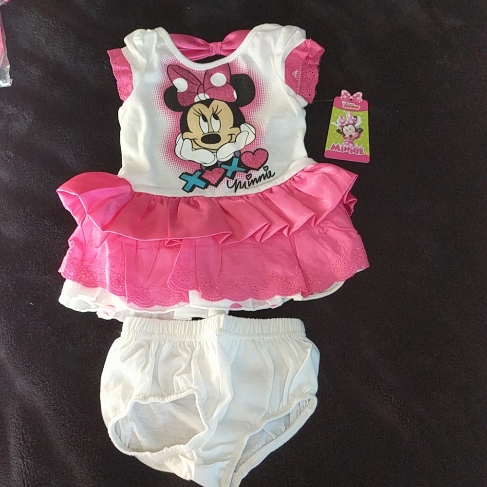 Disney Minnie mouse top with bottom